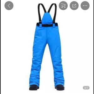 Snow overalls, size 4-6 women’s